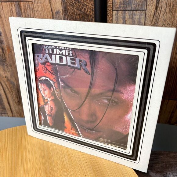 Vintage Carnival Souvenir Prize | Tomb Raider Lara Croft Movie Promo Framed Disp - Picture 1 of 3